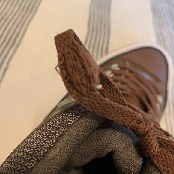 Converse Brown Leather Shoe (Men’s 6.5/Women’s 8.5) - Picture 8 of 8